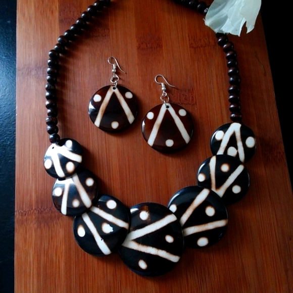 2PC Beautiful African Batik Print Necklace Set - Picture 3 of 5